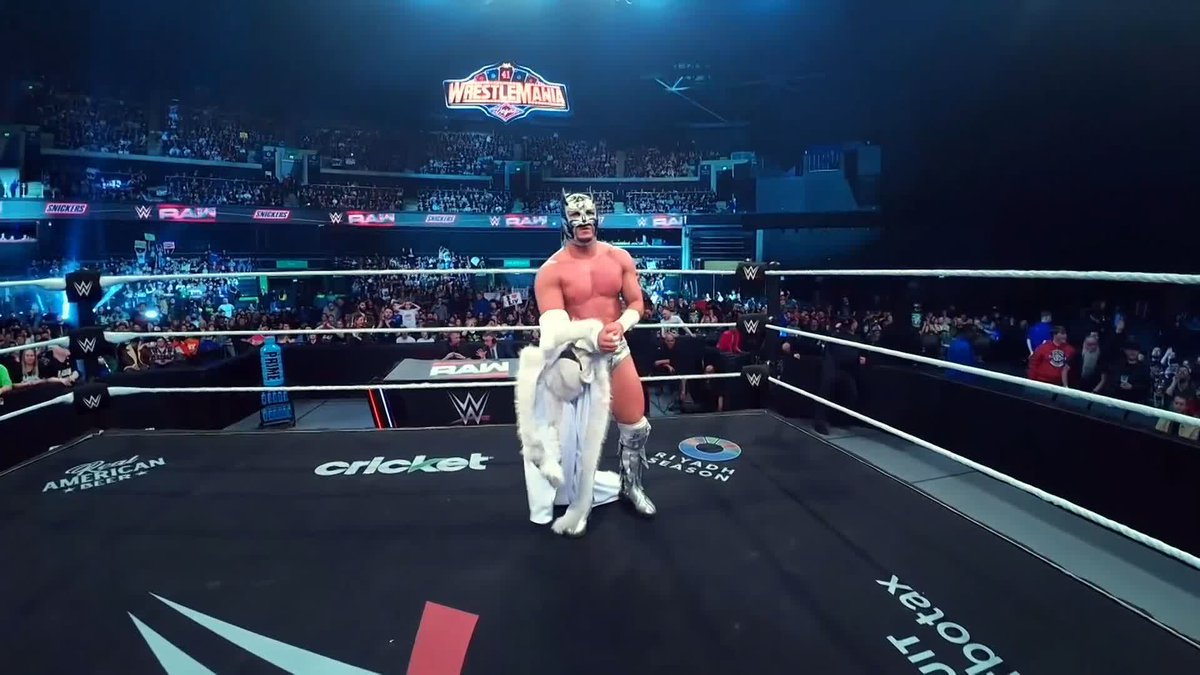 🗣️ EL GRANDE AMERICANO for #WWERaw!