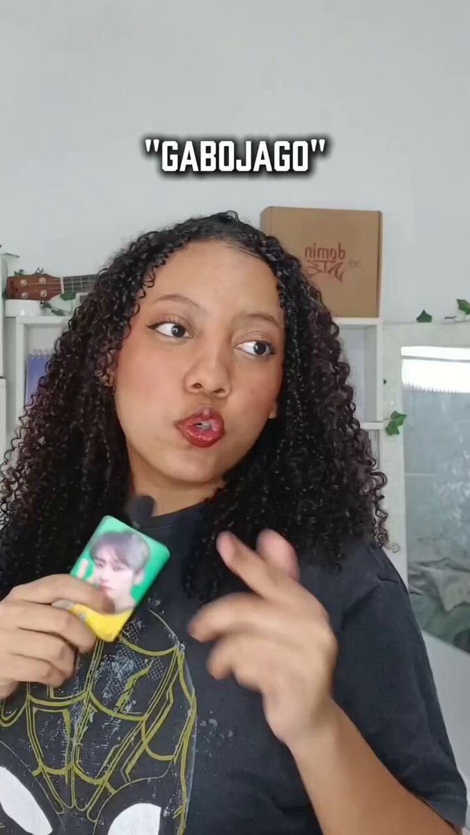 STAYs, a nara fez um vídeo reforçando quais são os momentos de falar o famoso “GABOJAGO” nas músicas do Stray Kids! Vamos aprender para os shows no Brasil 🇧🇷 📌 Lembrando que isso é só um extra e não é obrigatório!