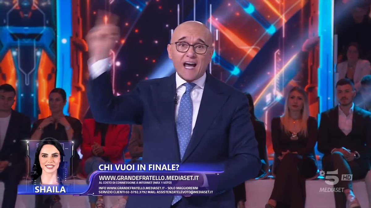 Javier fa il suo ingresso in studio! 🤩 #GrandeFratello