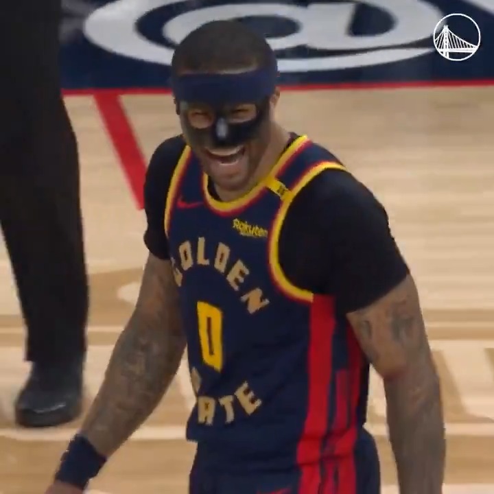 Masked GPII is a menace on the mic 🎙️