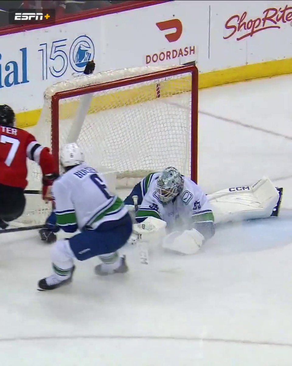THATCHER DEMKO'S OT HEROICS LEAD TO A MUCH-NEEDED WIN FOR THE CANUCKS 😱