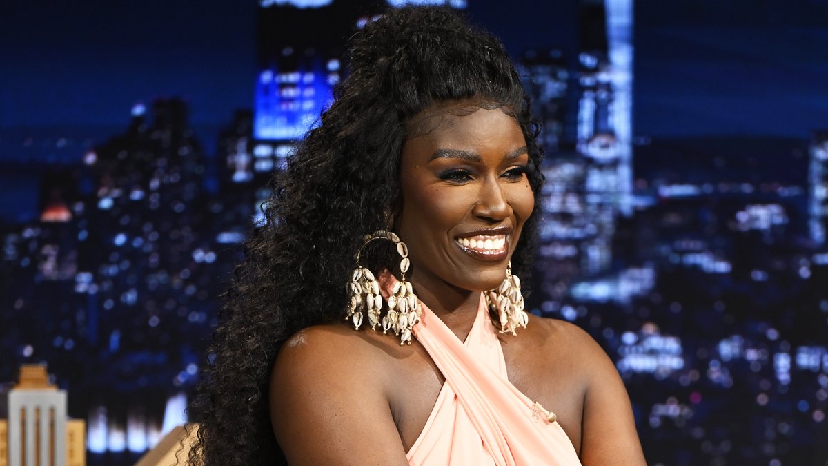 Bozoma Saint John's (Bozoma Saint John) resume goes crazy! #FallonTonight