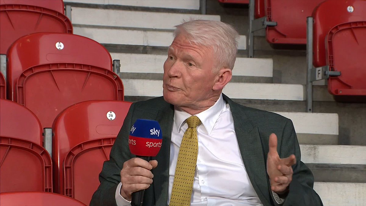 St Helens chairman Eamonn McManus admits that unless things change in Rugby League, clubs will go bankrupt 🚨