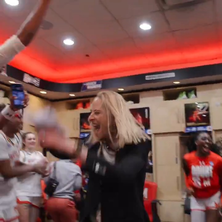 It took EVERYONE. #ncaawbb x #faMily 🐢