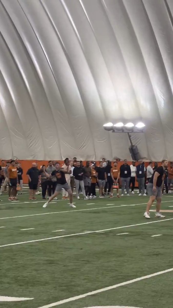 Quinn Ewers letting it fly at Texas Football's Pro Day 🎯