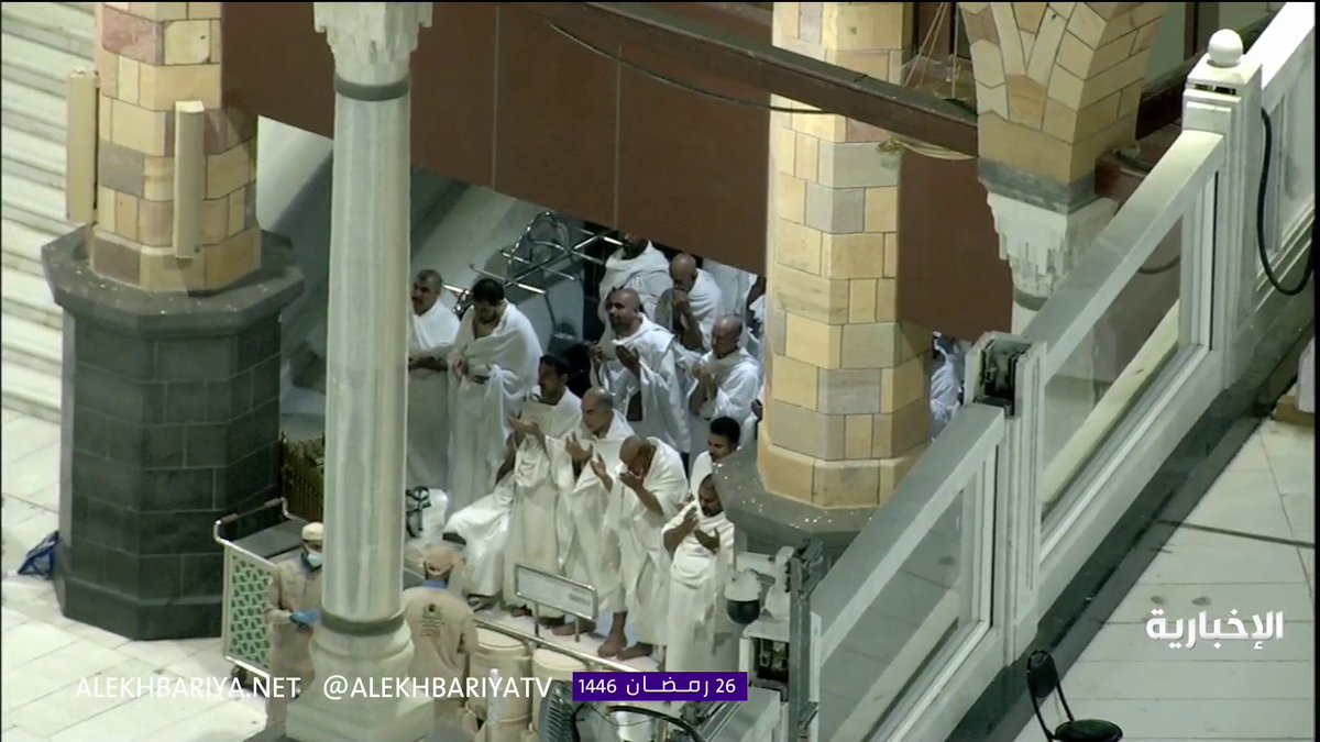 "اللهم احفظ خادم الحرمين الشريفين ووفقه وولي عهده لما فيه عز المسلمين".. دعاء الشيخ بندر بليلة في #المسجد_الحرام #ليلة_26 من #رمضان #الإخبارية