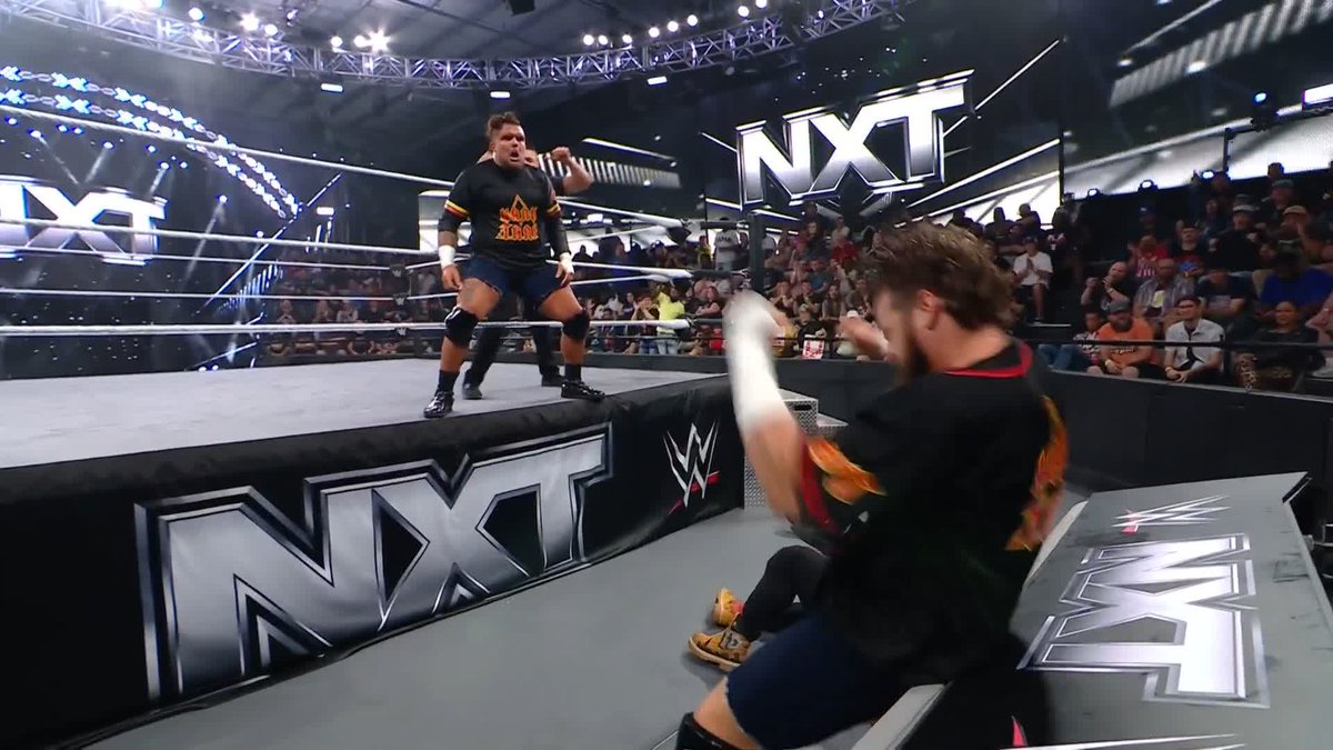 🤯 🤯 🤯 Hank Walker just went FLYING! #WWENXT