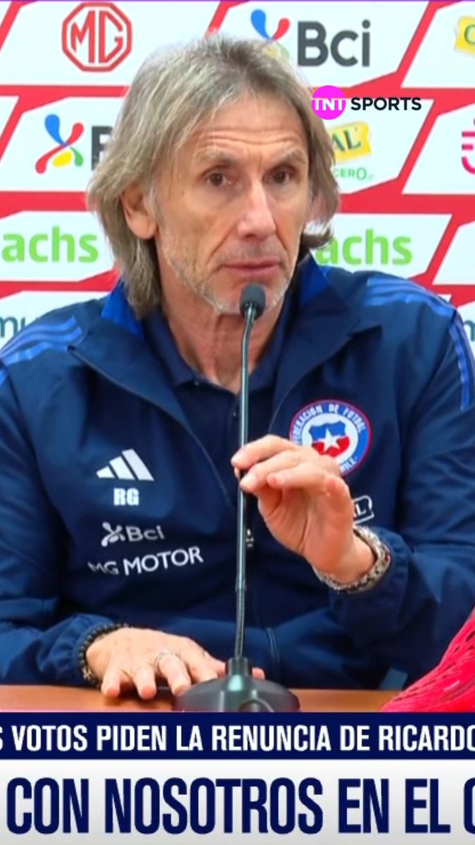 👀⚽🇨🇱 "Yo no inicié este proceso, intenté corregirlo" Ricardo Gareca recalcó que el mal momento de #LaRoja no comenzó con su llegada, y que le encantaría terminar de pelear por los objetivos actuales para empezar un nuevo ciclo desde cero al mando de la Selección Chilena.