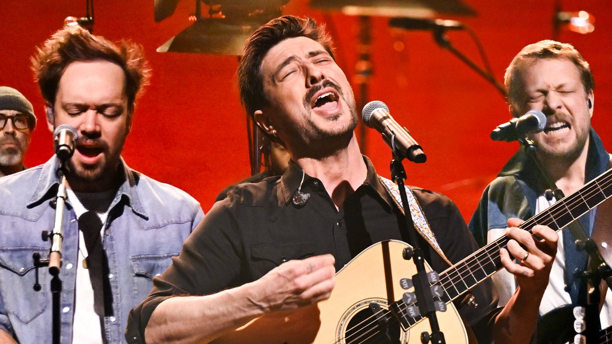 .Mumford & Sons perform “Rushmere”! Watch the full performance ⬇️ #FallonTonight