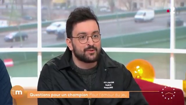 💬 "Il n'y a jamais eu de calculs. Je ne me suis jamais dit Questions pour un champion, ça va marcher sur Twitch." R.Guendil Etoiles, streamer, se confie sur l'engouement qu'il a créé autour de Questions pour un champion. #Telematin