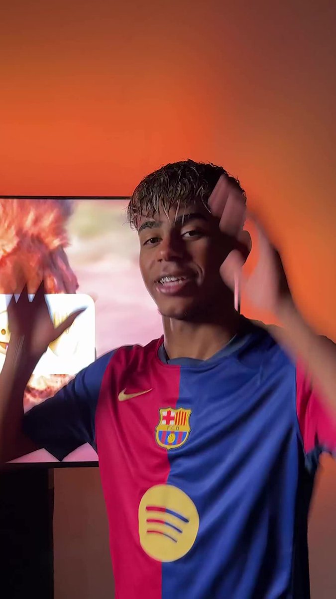 How many would you get right? 🔵🔴👀 ✨ The players try to guess who they see on the #AmbilightTV!