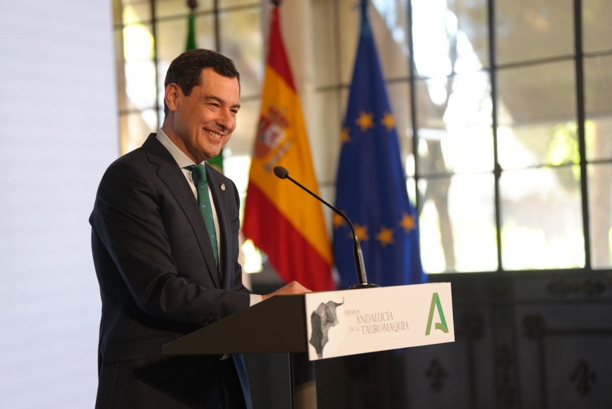 Nos ponemos a la vanguardia de la protección de la Tauromaquia. Esta tarde aprobamos en Consejo de Gobierno el nuevo Reglamento Taurino de #Andalucía, fruto del consenso con el sector del mundo del toro. Será un modelo de referencia para toda España. #AndalucíadeTauromaquia