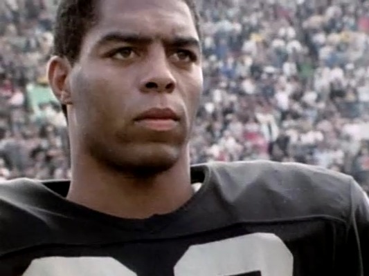 The Hall of Fame sends happy birthday wishes to Raiders Legend Marcus Allen! The Class of 2003 member turns 65 today. 🎂🥳 #HBD