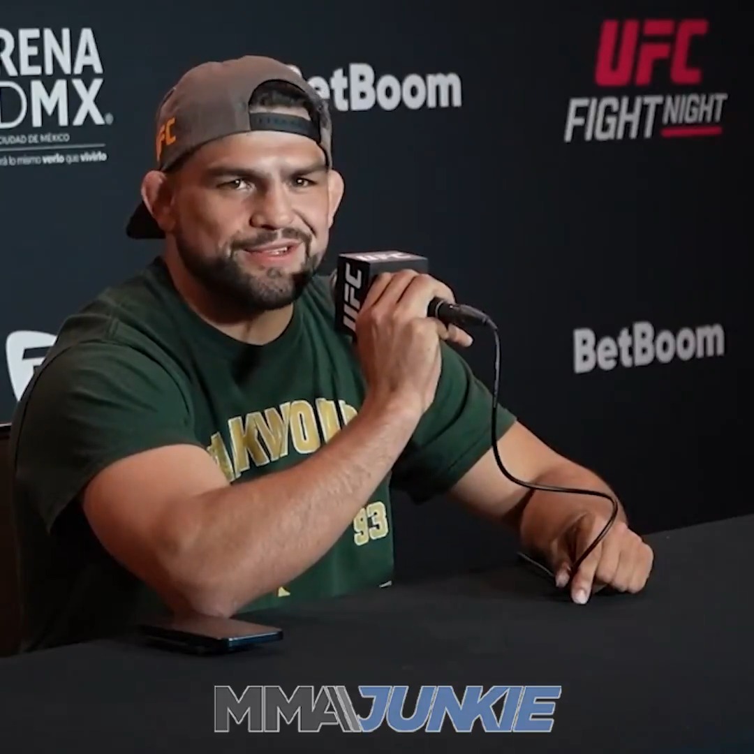 No more flip flopping: Kelvin Gastelum says his return to middleweight at #UFCMexico is PERMANENT. "I'm not undecided. I'm 100 percent sure."