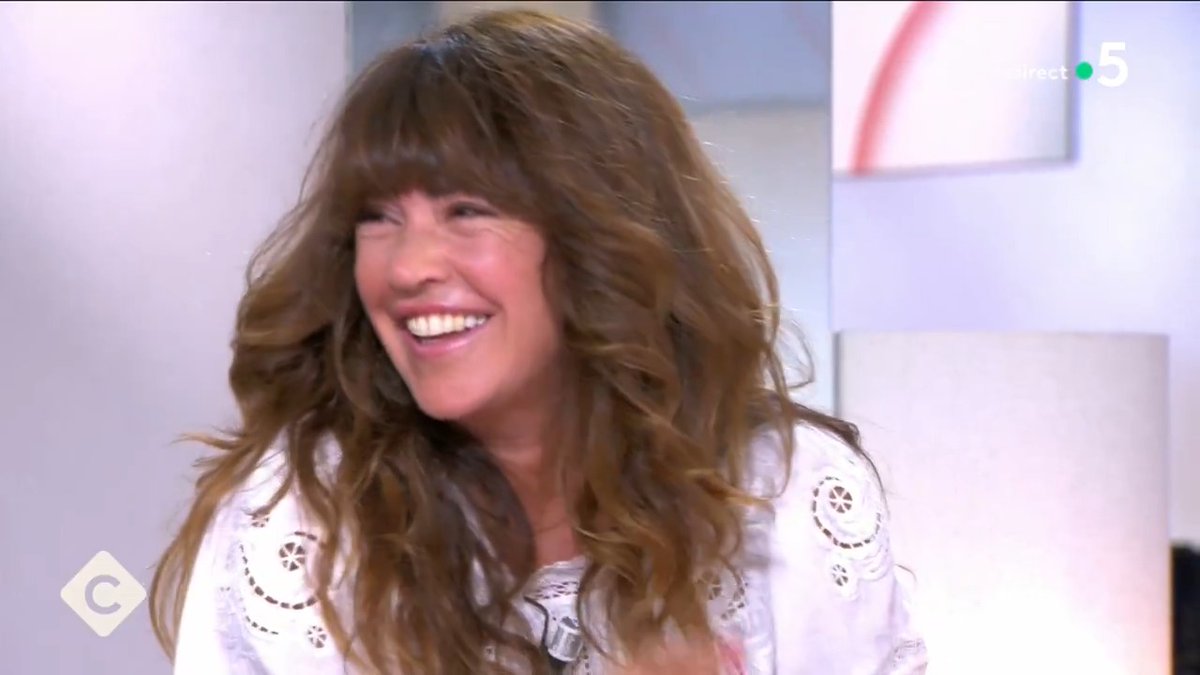 "Il y a quelques années, j'ai dragué Patrick Cohen... Et il m'a juste écoutée." 💔 L'histoire inattendue d'Elsa Wolinski dans #CàVous