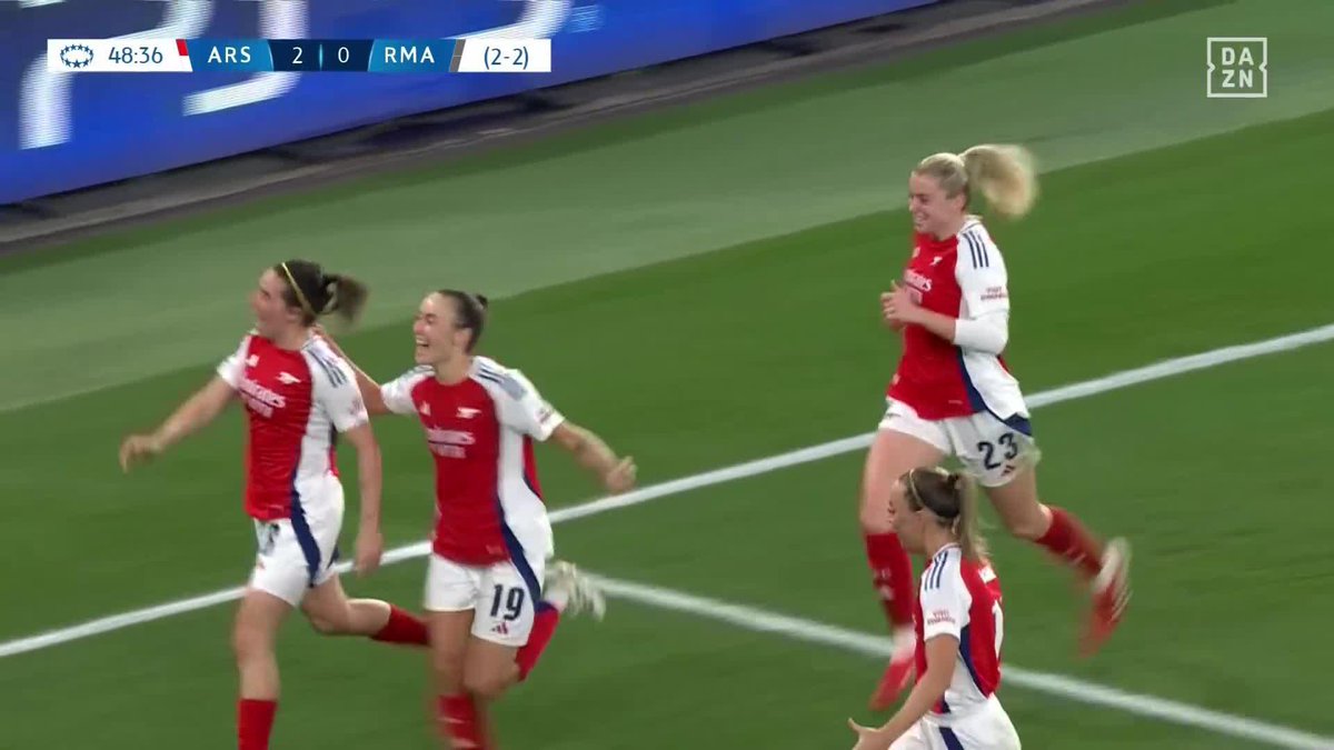 El Arsenal empata la eliminatoria ante el Real Madrid C.F. en 4 minutos de la segunda parte 💥 Alessia Russo y Mariona Caldentey igualan el 2-0 de Madrid 🎯🎯 #DAZNUWCL ⚽️