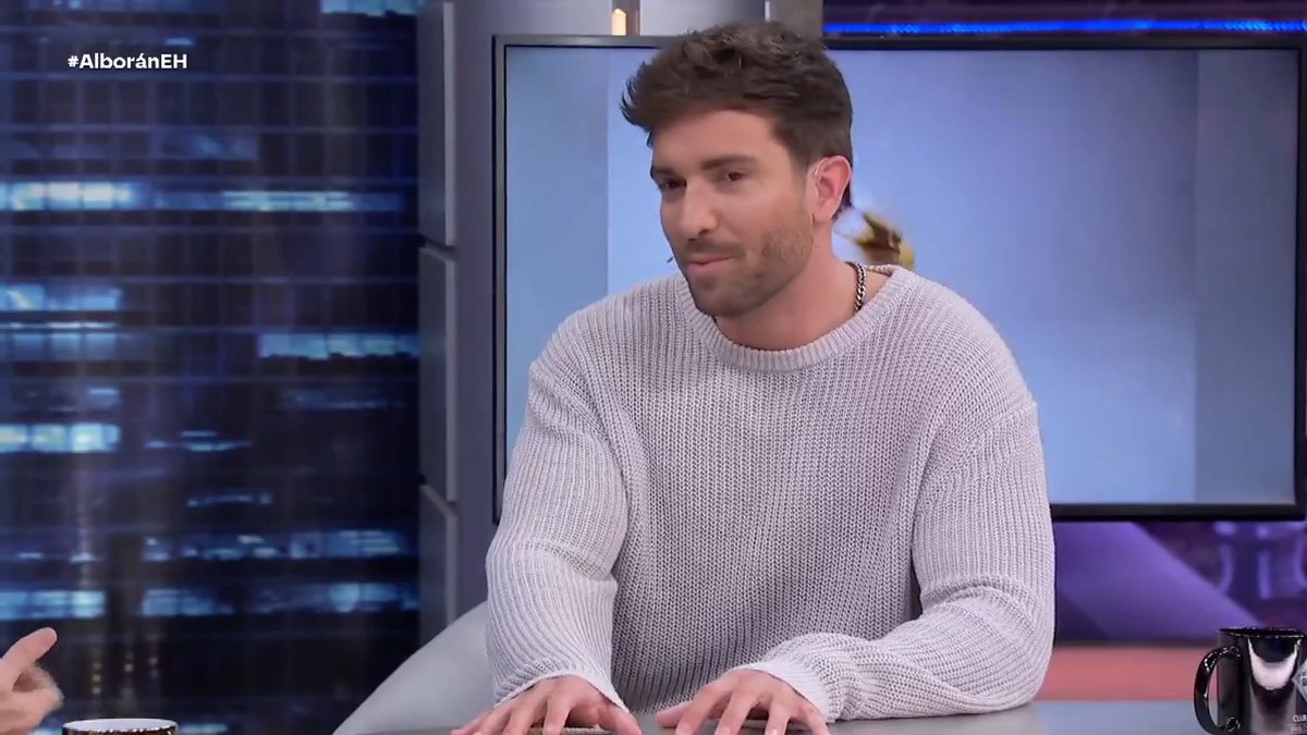 “Quiero darle voz a toda la gente que vive sin prejuicios, sin etiquetas y sin buscar la aprobación constante de las redes”, Pablo Alborán estrena su nueva canción ‘Clickbait’ #AlboránEH