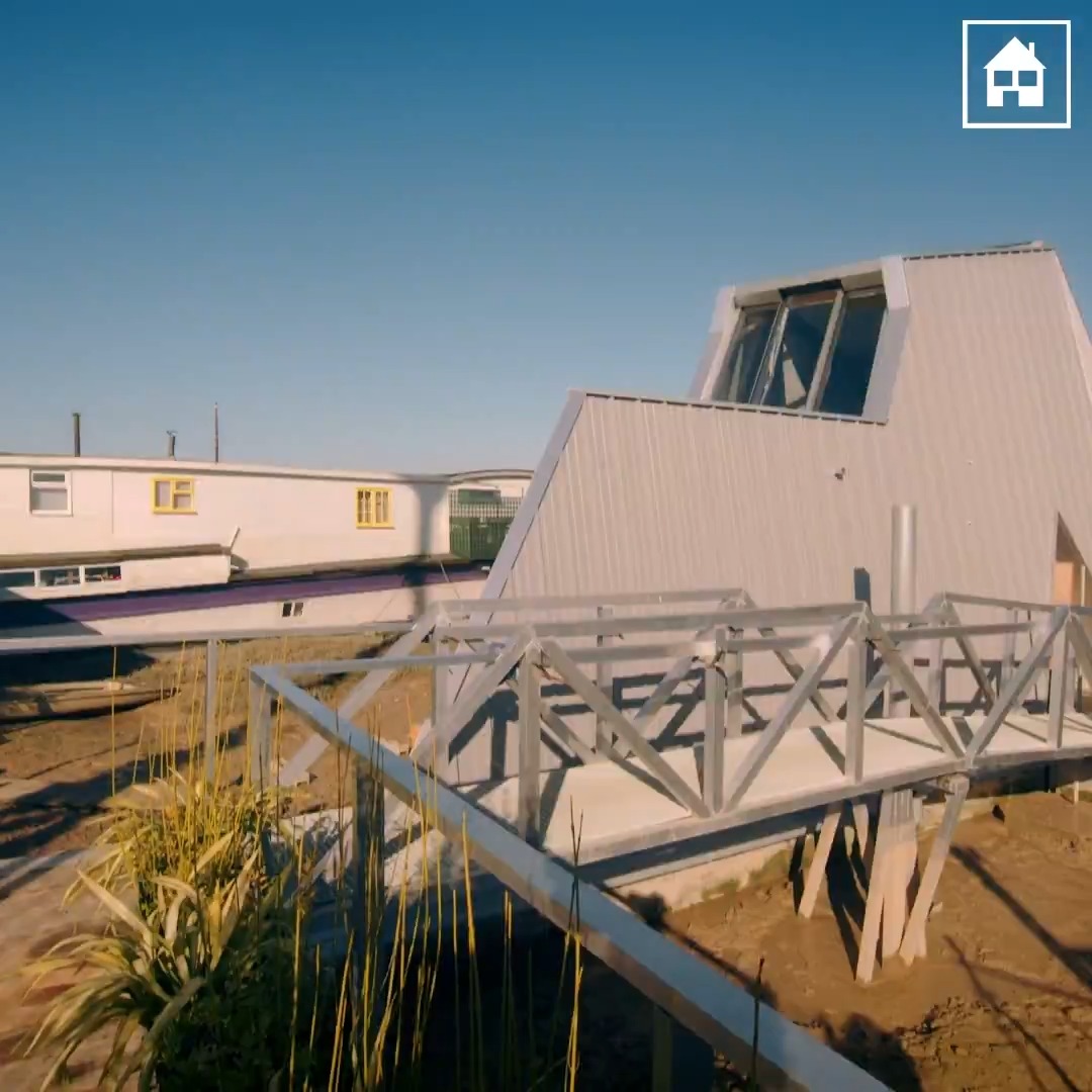 Floating architecture at its finest ⚓️ #GrandDesigns | Kevin McCloud