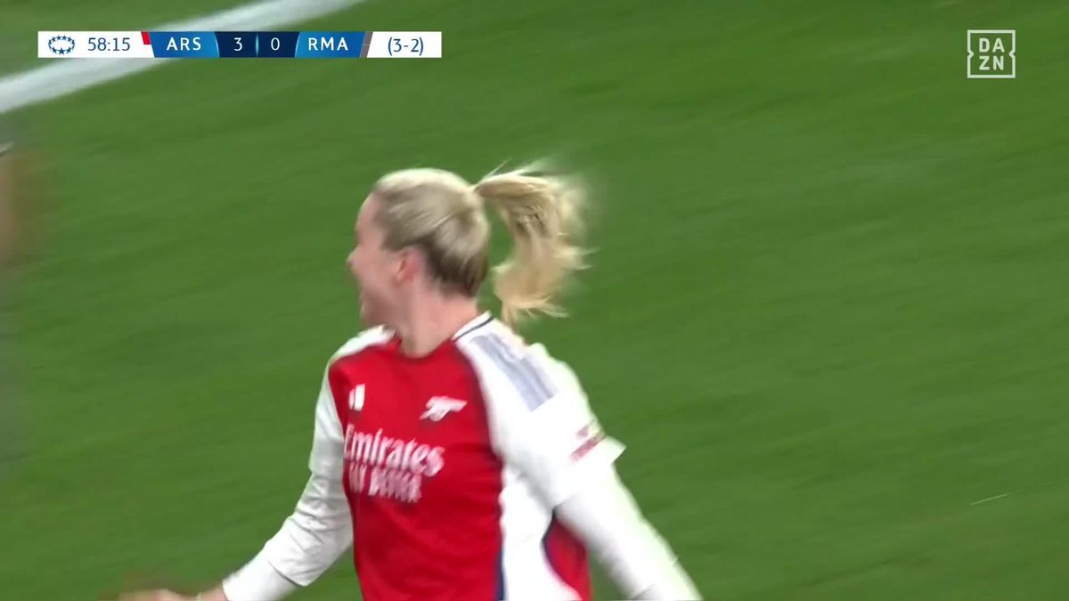 El Real Madrid dice adiós a la UWCL en cuartos de final ⚪ Alessia Russo culmina el 3-0 y la remontada del Arsenal 💥 #DAZNUWCL ⚽️