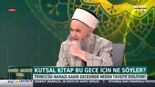Kadir Gecesi Allah'a yakarışın usulü ve adabı ne olmalı? Kur'an'ın bu gece indirilmesi Müslümanlar için ne demek? Cübbeli Ahmet Hoca #KadirGecesiÖzel'de anlattı.