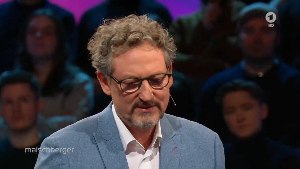 Arzt und Wissenschaftsjournalist Eckart von #Hirschhausen warnt davor, finanzielle Mittel für die weltweite Gesundheitsversorgung zu streichen. Deutschland dürfe nicht dem Beispiel der #USA folgen, denn „das kostet wirklich Millionen Menschenleben“. #maischberger Das Erste