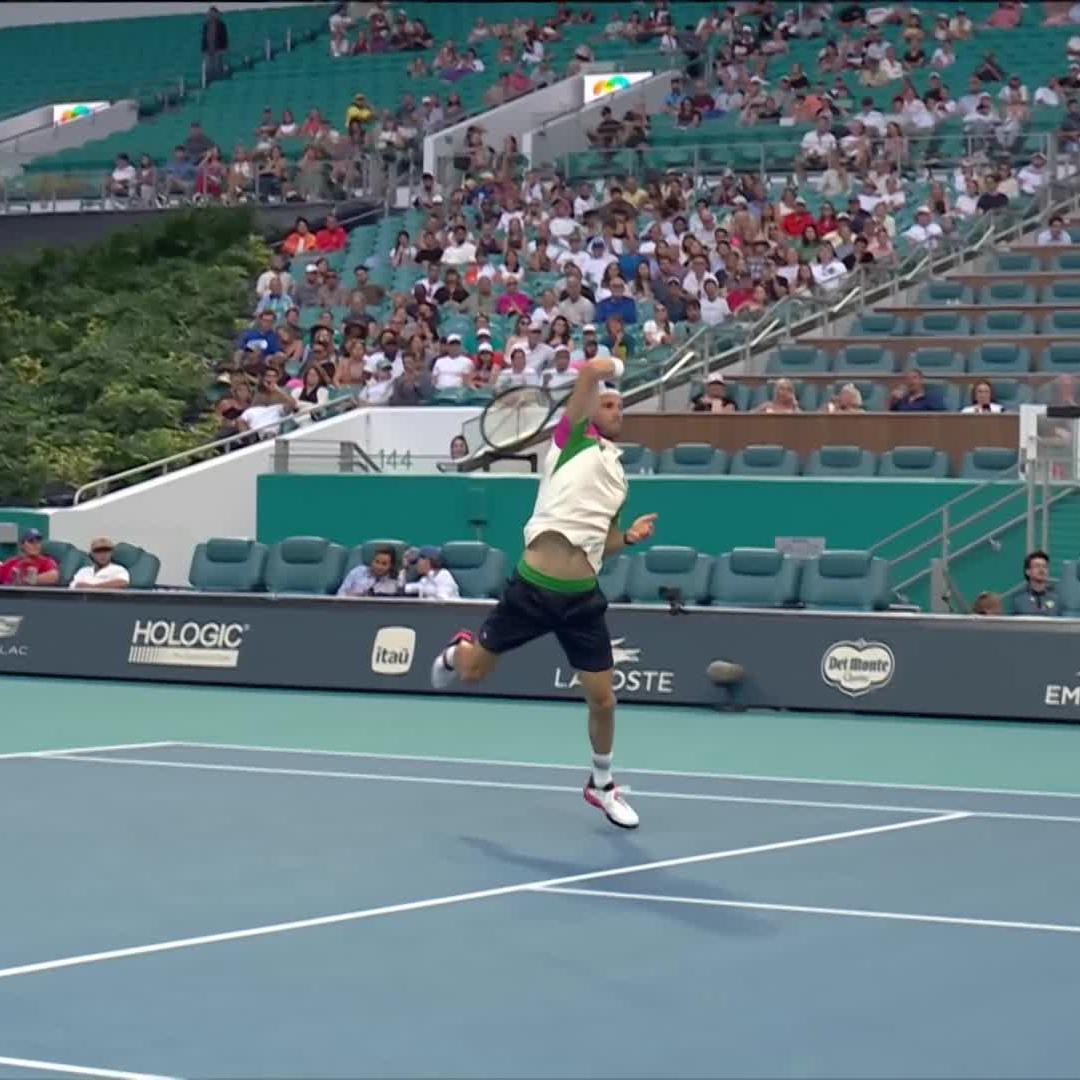 Air Grigor ✈️ Grigor Dimitrov's casual crazy athleticism 🤯 #MiamiOpen