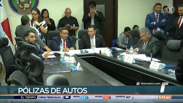 Aprueban en primer debate el Proyecto de Ley 53 que busca modificar la ley que regula la póliza de seguro obligatorio básico de accidentes de tránsito. Las aseguradoras estarían obligadas a establecer un descuento de 25% en la renovación de la póliza, a los clientes que no hayan utilizado los beneficios el año anterior.