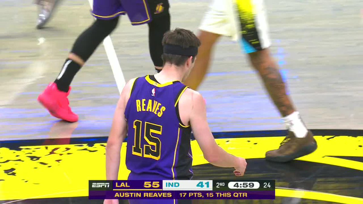 15 for 15 in the second quarter 👀 Austin Reaves halfway to getting a 30 for 30 on ESPN 🍿