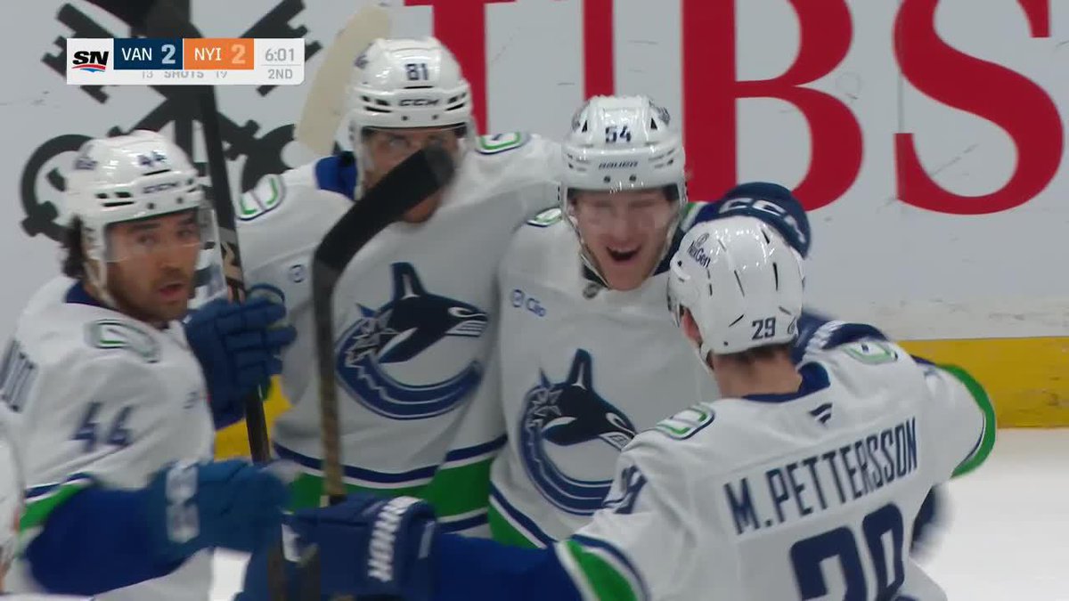 Sticks in front! Räty gets the tip!