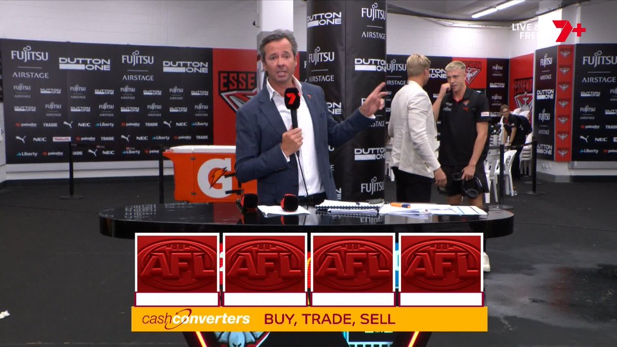 "I'll send you a message, I want to ask you a few things." Love seeing this from Nate Caddy 😤 #AFLDonsPower