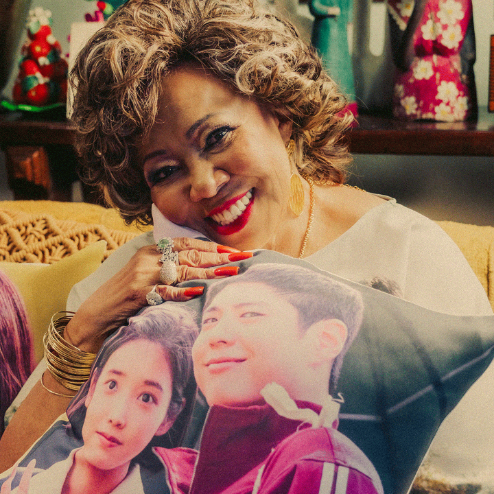✋ SOFRENDO EM COREANO JUNTO COM A ALCIONE ✋ A Alcione cantando Você Me Vira a Cabeça em coreano é a melhor coisa que você vai ver hoje. Os últimos episódios da série Se a Vida Te Der Tangerinas… chegam amanhã.