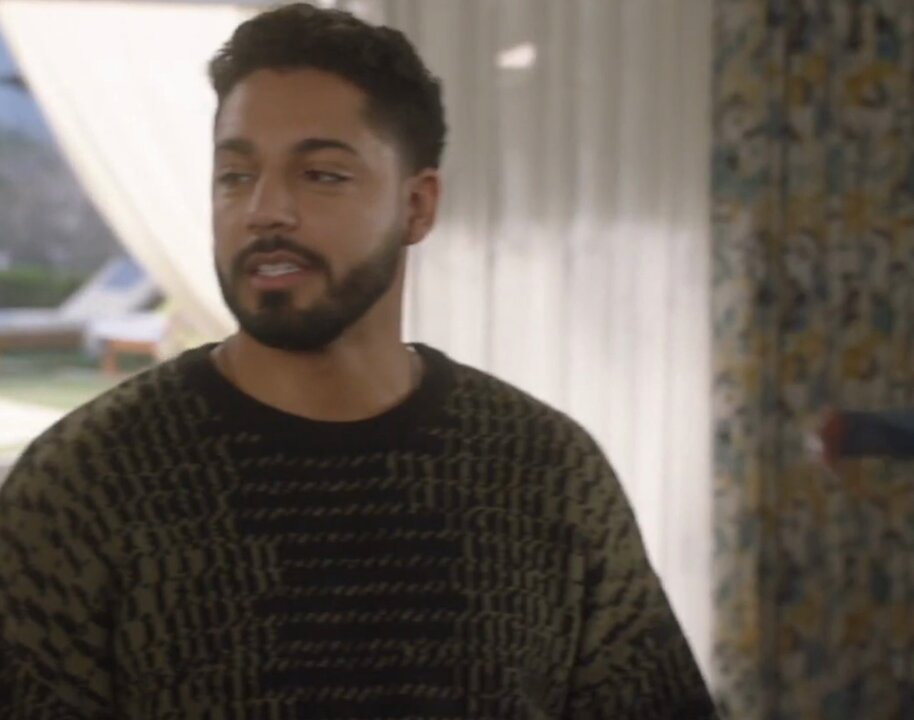 see how since y'all don't know how to act followed by a punishment came naturally to spencer james? spencer james was just built to be a father. #spelivia