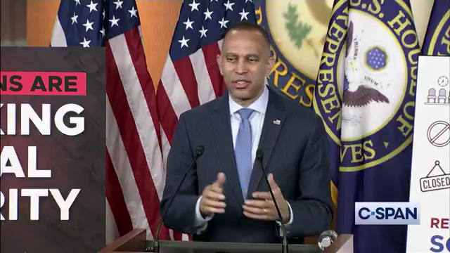 Hakeem Jeffries: “Republicans are in free-fall right now.”