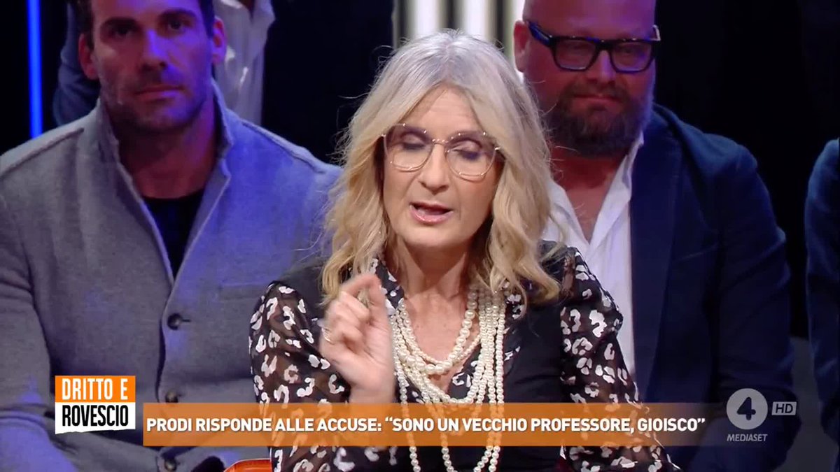 Simona Malpezzi: "Se la Destra fosse pronta a difendere le donne, i commenti sotto i loro post sarebbero moderati" Cosa ne pensate? #DrittoeRovescio in diretta su #Rete4 e in streaming su Mediaset Infinity