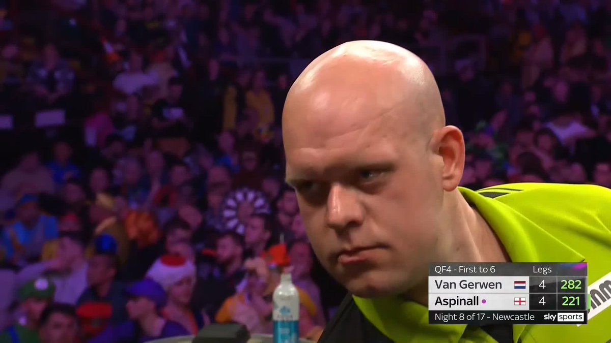 130 FROM ASPINALL!! IT'S AN INCREDIBLE CHECKOUT FROM THE ASP TO LEAD THIS MATCH! 📺 #PLDarts25