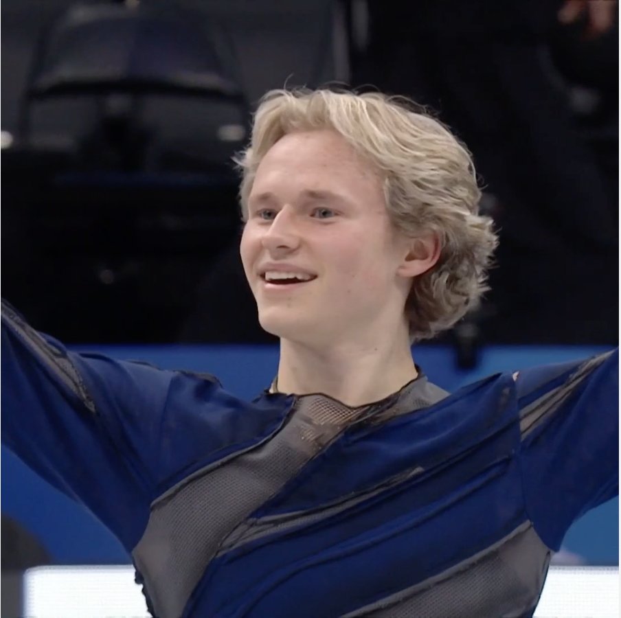 We’ll be watching Ilia Malinin’s short program on repeat all night long. ⭐️ #WorldFigure