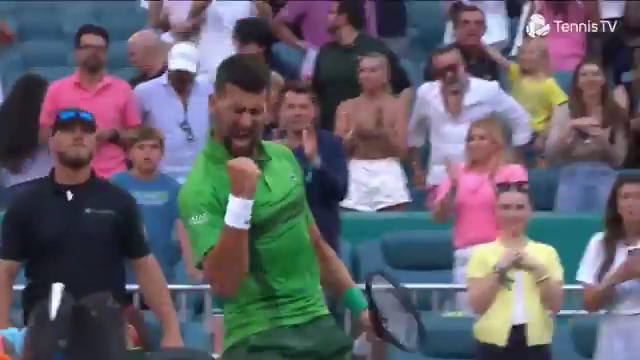 Djokovic tiene una misión en Miami: ganar su título 100. Y está completamente decidido a llevarla a cabo. Brutal nivel hoy.