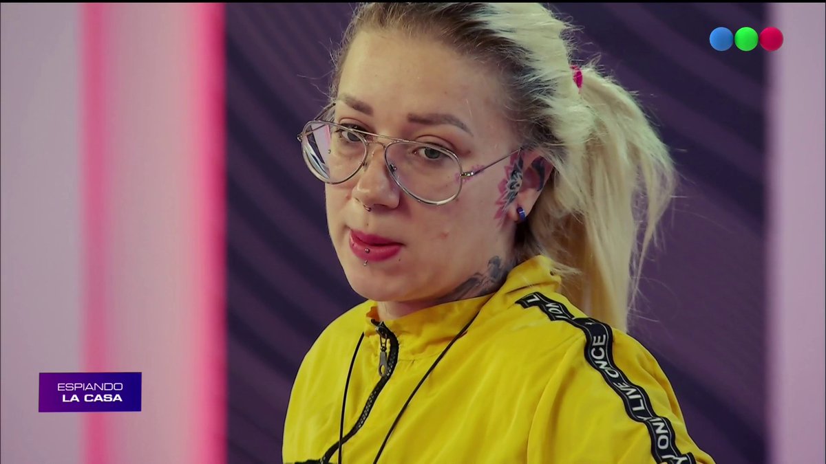 🔥 Martina no se guardó nada y le dijo de todo a Katia: "Sos una falsa de mier..." 😤 👁 Mirá #GranHermano en y espiá la casa GRATIS las 24 horas por DIRECTV LatinAmerica DGO 🎥