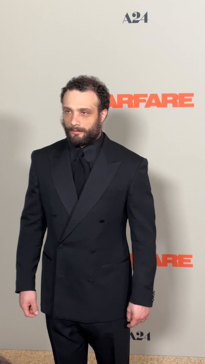 Cosmo Jarvis has arrived for the #Warfare premiere in Los Angeles tonight