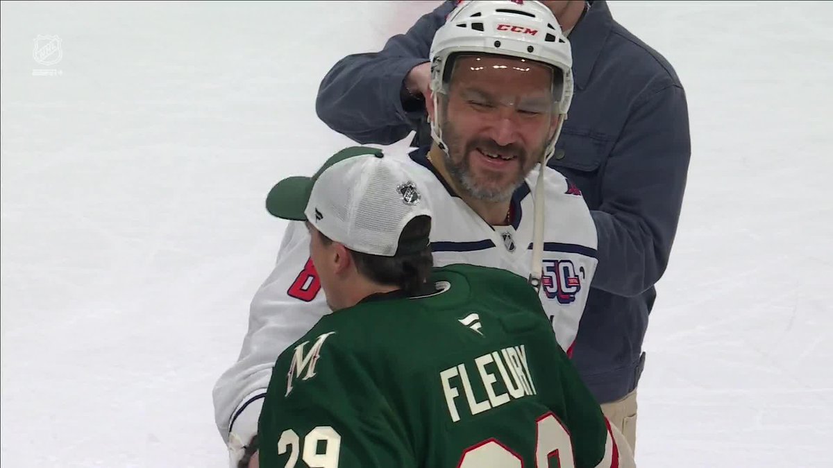 Legend recognize legend 🤝 Alex Ovechkin brought the Capitals back onto the ice to shake hands with Marc-André Fleury in their last matchup 👏💐