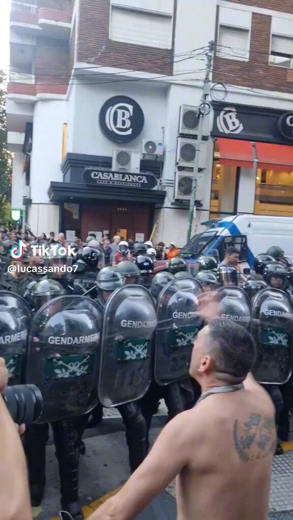 La leyenda se agiganta.
