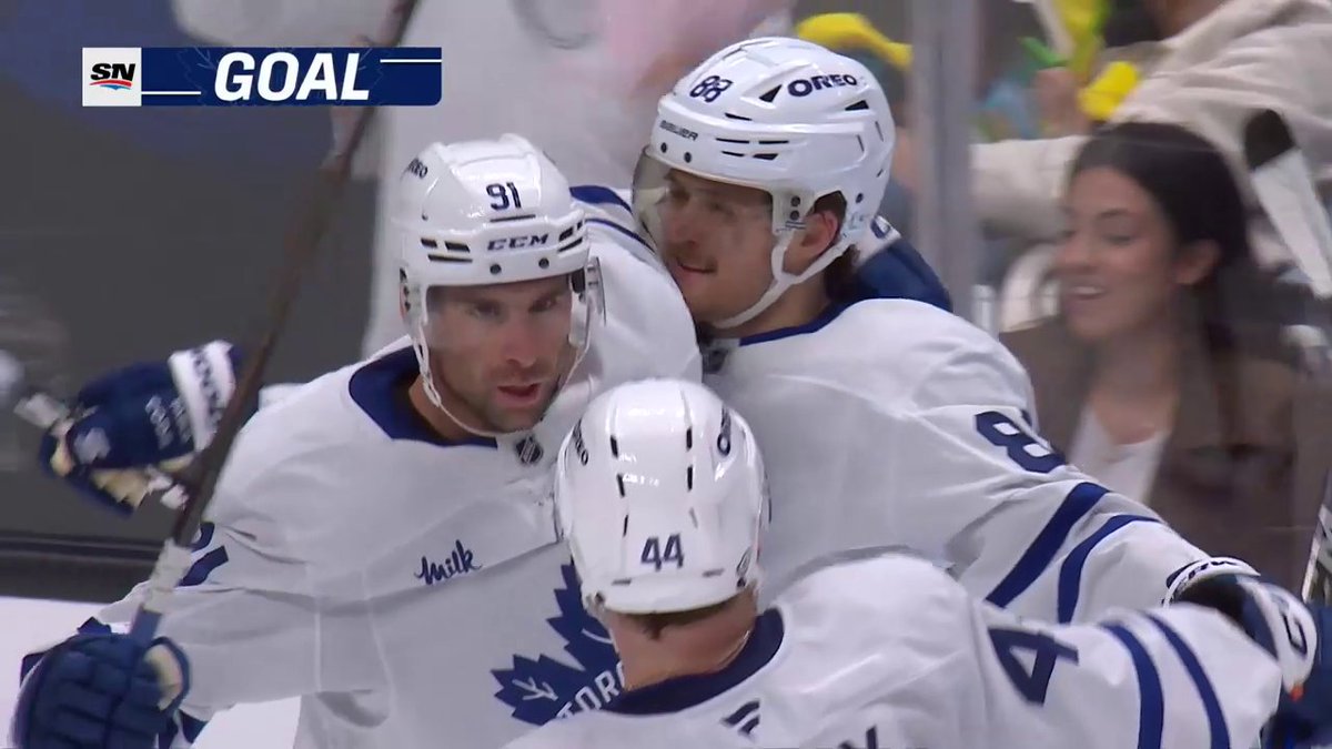 The Toronto Maple Leafs were down 5-3 with only a minute left in regulation. We now have a tie game in San Jose and we're heading to overtime! 😱