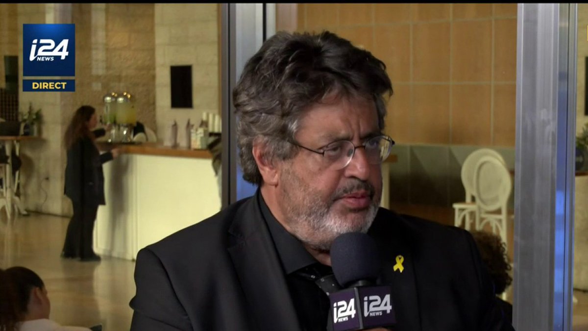 "Personne ne peut leur donner des leçons de lutte contre l'antisémitisme. Jean-Marie Le Pen était un antisémite, eux font des efforts, on doit les repousser? non au contraire!" Meyer Habib (Meyer Habib) ancien député