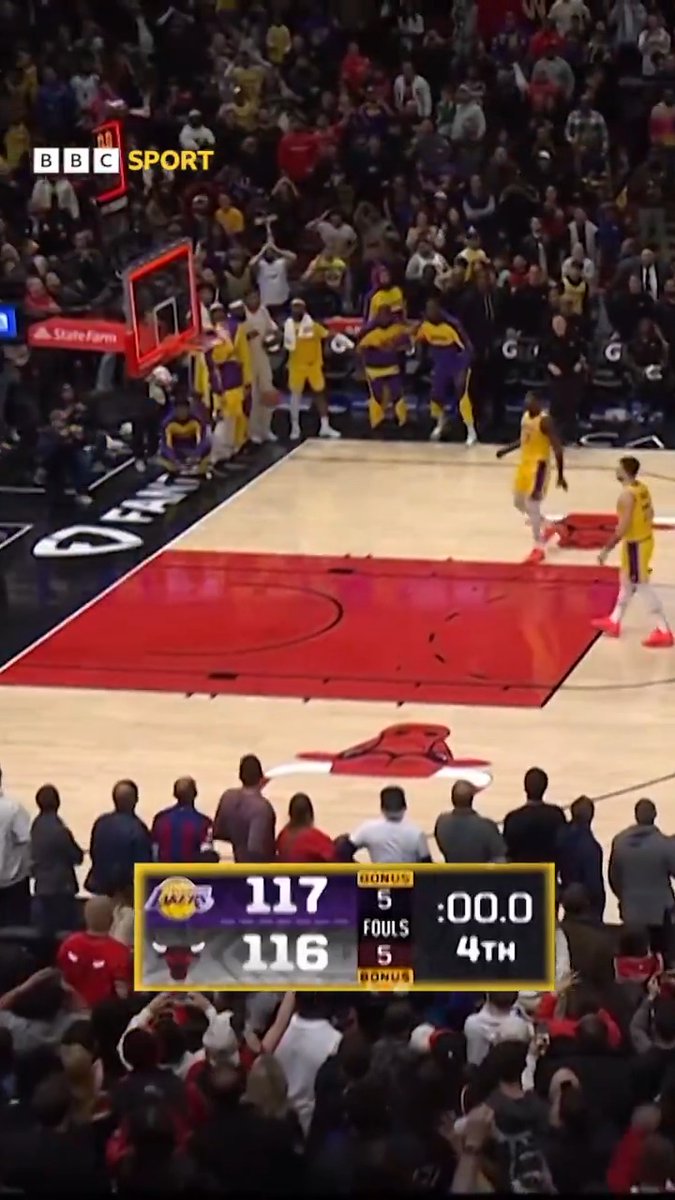 Pure SCENES in the NBA! 🤯 The final few seconds of Chicago Bulls' win over the LA Lakers had everything. 🍿 #BBCNBA #NBA