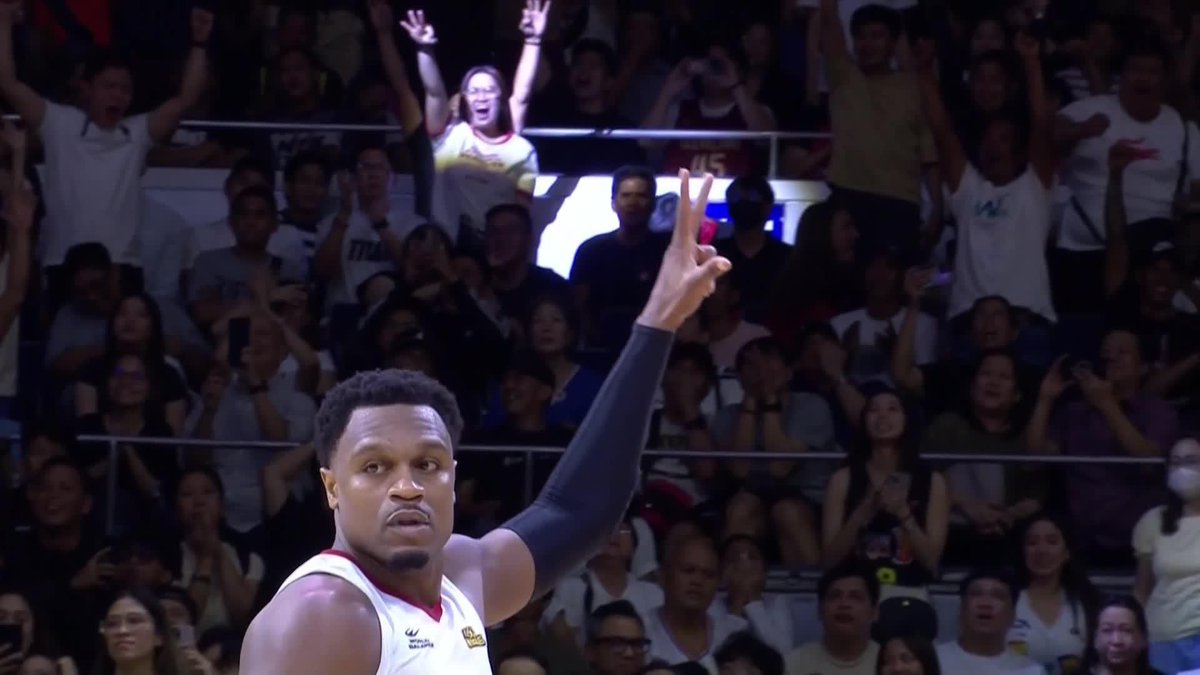 OH MY GOD, JUSTIN BROWNLEE 🤯🤯🤯 Justin Brownlee’s clutch genes are on full display as he drains a huge triple to tie the game for Brgy. Ginebra San Miguel against TNT, 79-79, with 16 seconds left in the shot clock! #PBASeason49