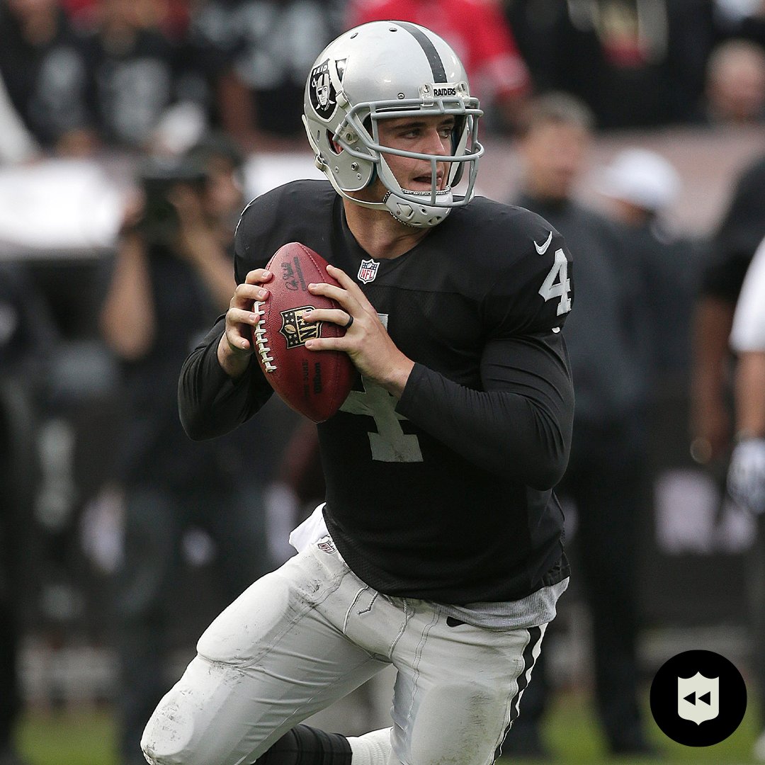 HAPPY BIRTHDAY: #Saints quarterback Derek Carr turned 34 years old today. 4× Pro Bowler 3 consecutive Pro Bowls 257 touchdowns (22nd all-time) 41,245 passing yards (22nd all-time) 92.8 passer rating (24th all-time) One of the most underrated quarterbacks