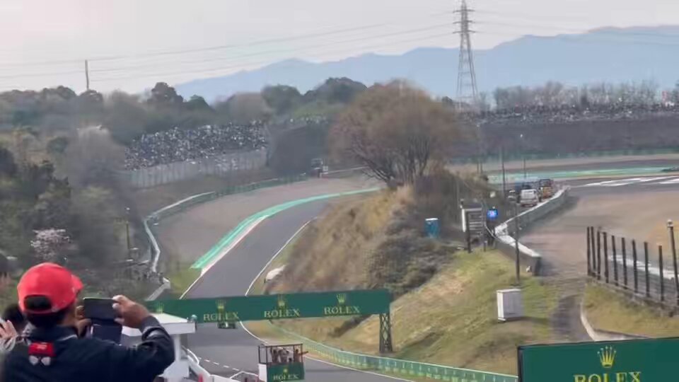 A little throw back to 2024 when 3 of the 4 Honda Powered cars scored points in Suzuka and did a formation style victory lap. The scenes at Suzuka this year if they do this with 4 cars in the points in the white livery .. chills…