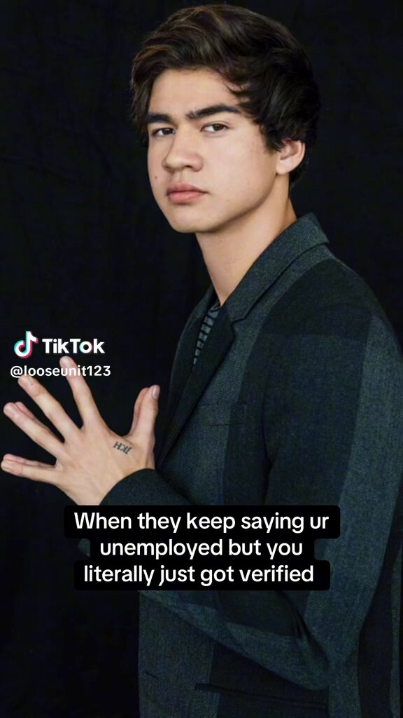 Calum via tiktok 😭😭