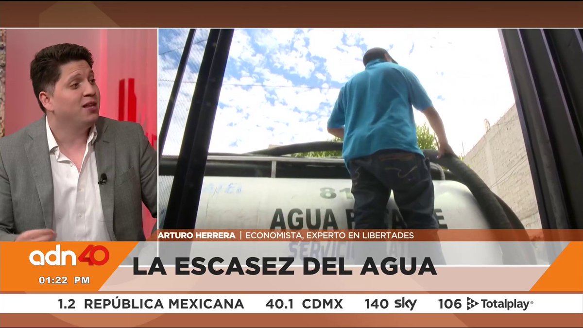 🗣️🚰 "¿Puede el gobierno encargarse del agua? Sí, pero lo importante es que el precio sea de mercado, es decir, que genere ganancias", afirma el economista Arturo Herrera (Arturo Herrera) Más información con Romina Ramos en 📰 |