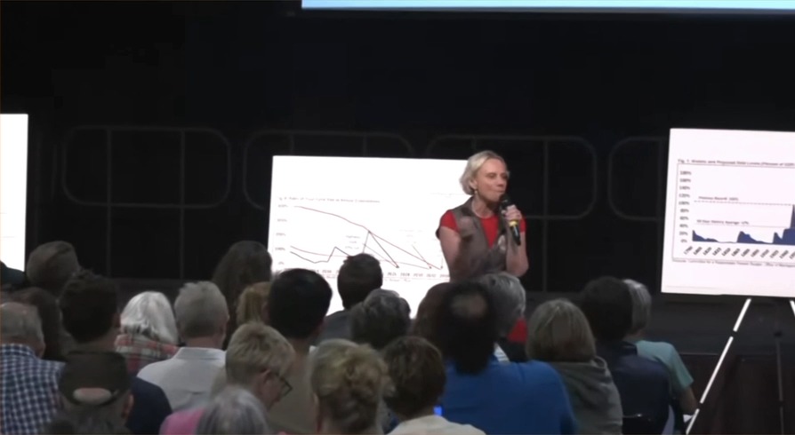 GOP Rep. Spartz is met with overwhelming boos and chants of "No Musk!" when she brings up DOGE at a town hall